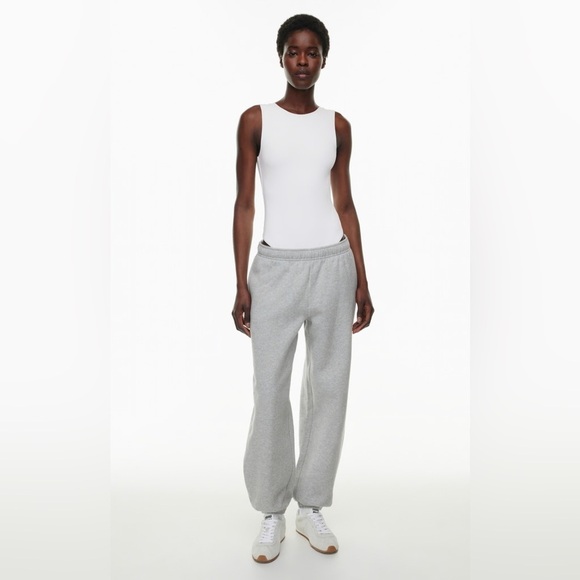 Babaton Tops - NWOT Babaton White Contour Crew Bodysuit, Size L